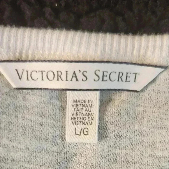 Limited Edition Victoria's Secret 2016 fashion show T-Shirt, Large - Picture 2 of 6